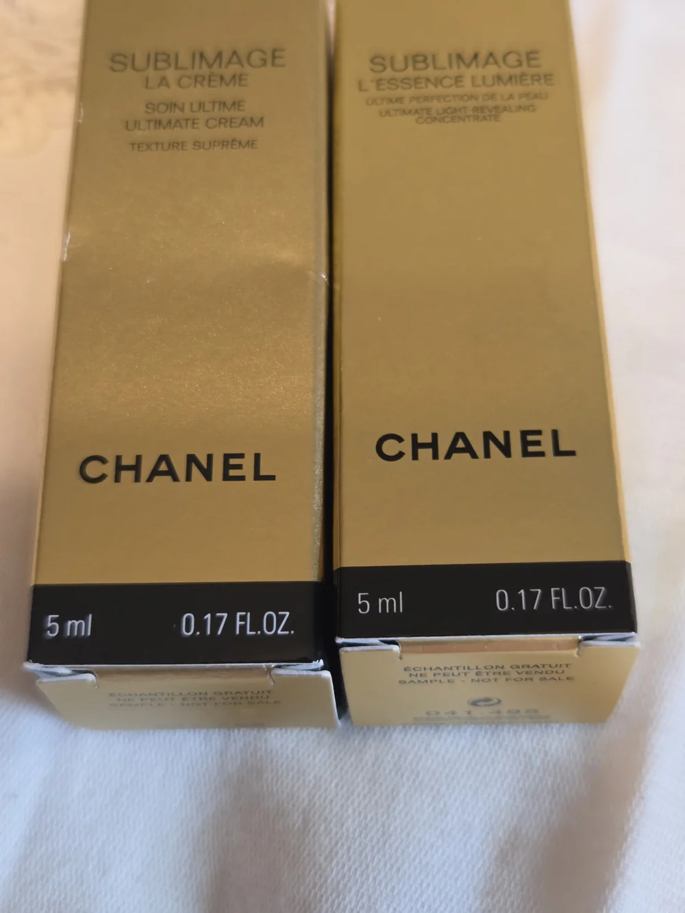 CHANEL Sublimage La Crème & L'Essence Lumière - Gold Packaging